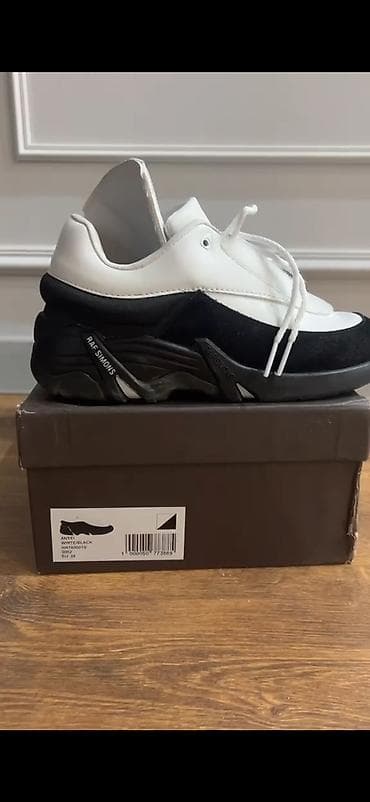 nike react: Мужские кроссовки, 39, Б/у, цвет - Белый — 2