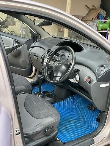 Унаа: Toyota Vitz: 2003 г., 1.5 л, Автомат, Бензин, Хетчбек — 1