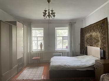 mia home: Дом с садом для отдыха - Просторные комнаты с кроватями, шкафами и — 4