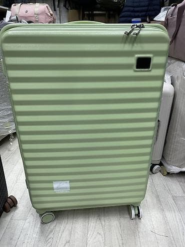 чемодан сумка: Чемодан, Материал: Пластик, Большой (более 70 л), Твердый корпус — 1