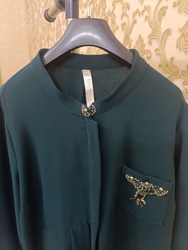 новогоднее платье для беременных: Продаётся женское платье размер 46-48, состояние как новые длина — 4