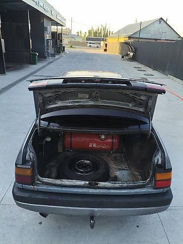 Транспорт: Volkswagen Passat: 1989 г., 1.8 л, Механика, Газ, Седан — 5