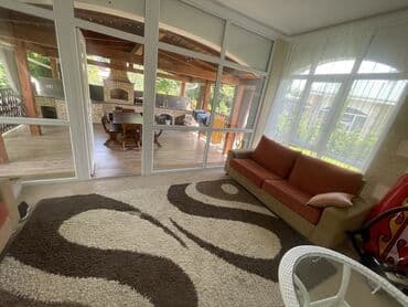 снять домик в горах бишкек: Коттедж, коттедж ЦО Карвен 4 сезона, Детская площадка, Охраняемая территория, Бассейн — 7