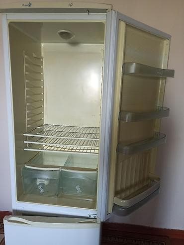 nothing 2a: Продаю холодильник двухкамерный, классический белый, с нижней — 3