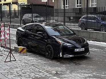 prius v: Toyota Prius: 2019 г., 1.8 л, Робот, Гибрид, Лифтбек — 1
