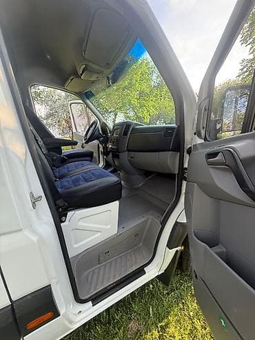 мин булак: Жеңил жүк ташуучу унаа, Mercedes-Benz, Стандарт — 3