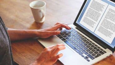 текст песни: Копирайтер с подарками. Услуги по написанию всего, что можно — 1