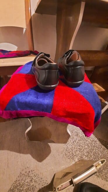 кожанные туфли: Кожанные школьные туфли подросковые 36 го размера новые на липучке — 5