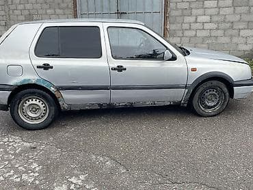 Volkswagen: Volkswagen Golf: 1993 г., 1.8 л, Механика, Бензин — 8