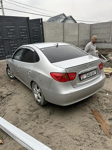 полики корейские: Hyundai Elantra: 2009 г., Автомат, Бензин, Седан — 3