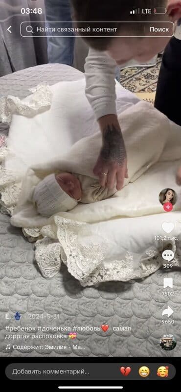 пальто 58 размер: Детская зимняя куртка с капюшоном, светло‑серая. Особенности: - — 8