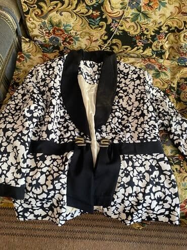 срочно продаю в связи с переездом: Женский комплект одежды — несколько вещей классического стиля — 4