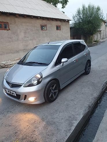 Транспорт: Honda Fit: 2004 г., 1.5 л, Автомат, Бензин, Хэтчбэк — 3