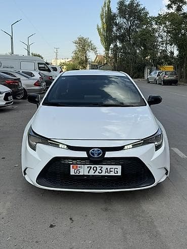 corolla 2016: Toyota Corolla: 2022 г., 1.8 л, Автомат, Гибрид, Седан — 6