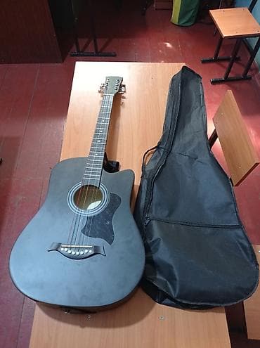 Музыкальные инструменты: Акустическая гитара 6-струнная с вырезом (cutaway) и матовым черным — 4