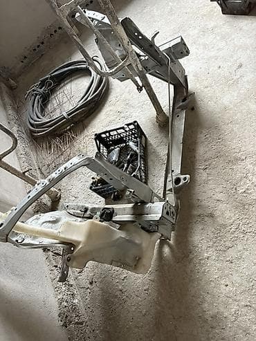 б4 80: Капот Toyota, Оригинал — 5