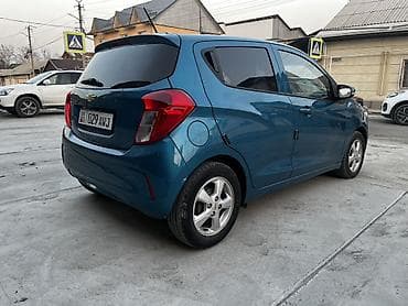 subaru cross: Chevrolet Spark: 2020 г., 1 л, Автомат, Бензин, Хэтчбэк — 3