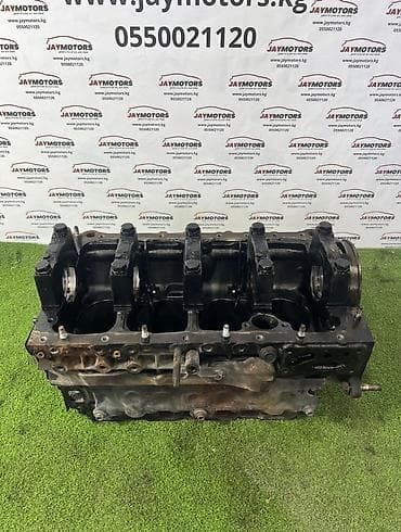 исузу: Блок двигателя ISUZU Elf 2.8 4GB1 2003 (б/у) — 1