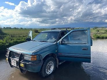кузов некся: Opel Frontera: 1993 г., 3 л, Механика, Дизель, Внедорожник — 4