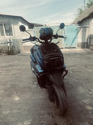 скутер для станта: Тип скутера 150 куб. см, Бензин — 3