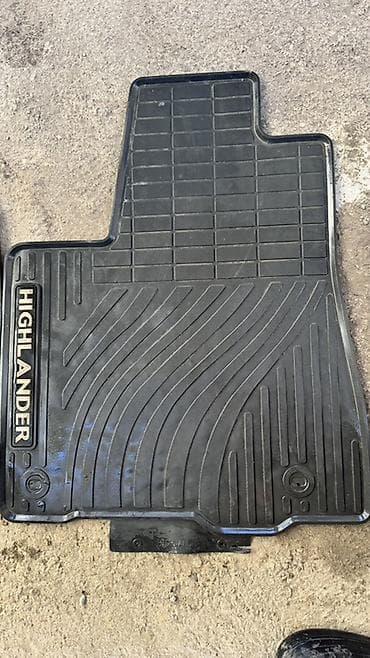 из дубая: Плоские Резиновые Полики Для салона Toyota, цвет - Черный, Самовывоз, Платная доставка — 1