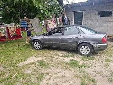 Audi A4: 1998 г., 2.8 л, Кол менен иштөөчү, Газ