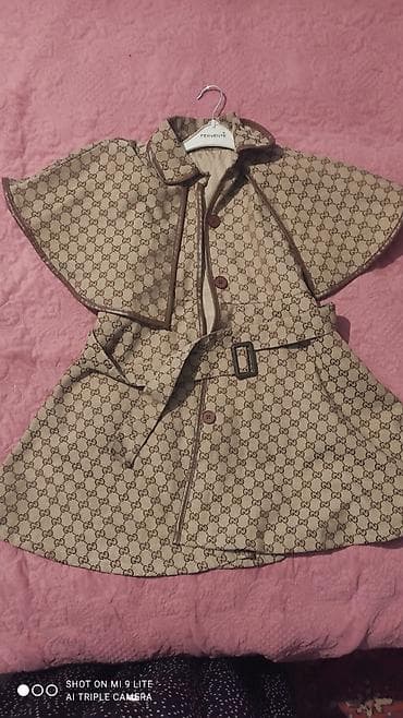 Продаю тренч на 7,8 лет Заказывала с Турции размер не подошёл