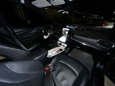 highlander 2012: Toyota Prius: 2018 г., 1.8 л, Вариатор, Гибрид, Седан — 8