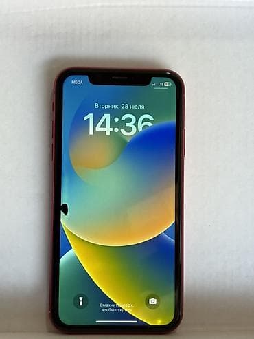 IPhone XR (PRODUCT)RED, модель KH/A На экране есть немного черная — 3