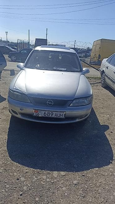 Opel: Opel Vectra: 1999 г., 1.8 л, Механика, Бензин, Седан — 1