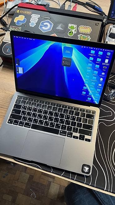 Для учебы, Б/у, Apple M1, ОЗУ, RAM: 8 ГБ