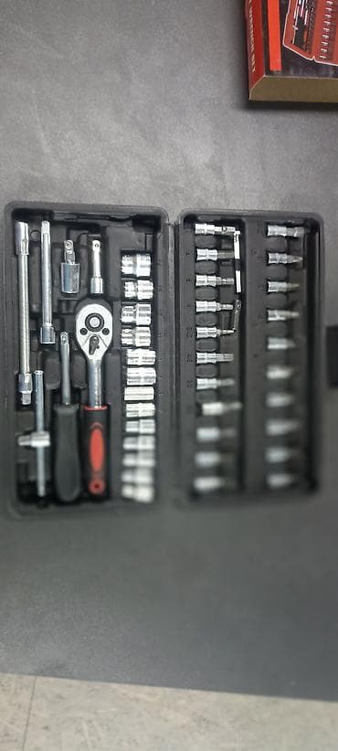 шлицы: Набор торцевых головок и бит 46 предметов (46PCS SOCKET WRENCH SET) — 1