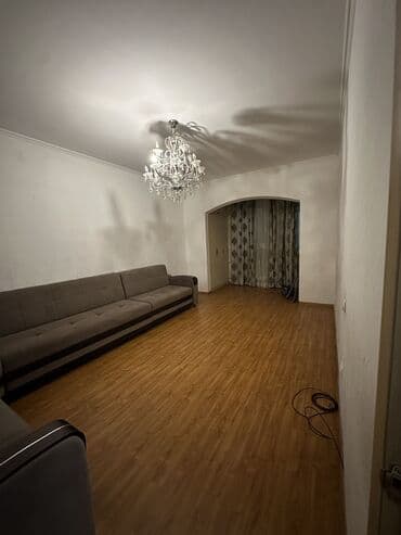 Гараждар: 2 бөлмө, Менчик ээси, Чогуу жашоосу жок, Толугу менен эмереги бар — 2