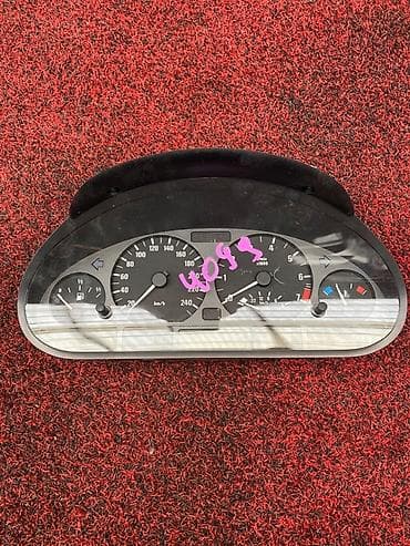 Детали салона: Щиток приборов BMW Б/у — 1