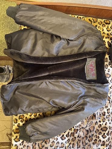 куртка на зиму: Мужская зимняя куртка с тёплым воротником Размер: 48-50 Не б/у - — 9