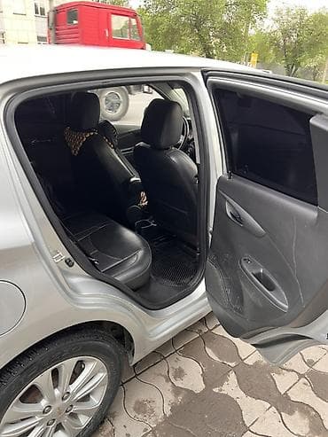 Chevrolet Spark: 2016 г., 1 л, Автомат, Бензин, Хетчбек — 6
