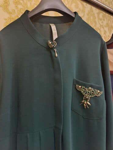 новогоднее платье для беременных: Продаётся женское платье размер 46-48, состояние как новые длина — 5