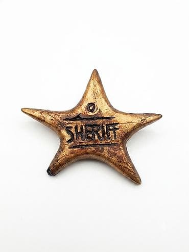 коровья шкура: Набор в стиле Дикого Запада: значок «Sheriff» и чехол для зажигалки — 2
