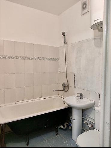 Недвижимость: 1 комната, 35 м², 12 мкр 105 серия, 5 этаж, Косметический ремонт — 5