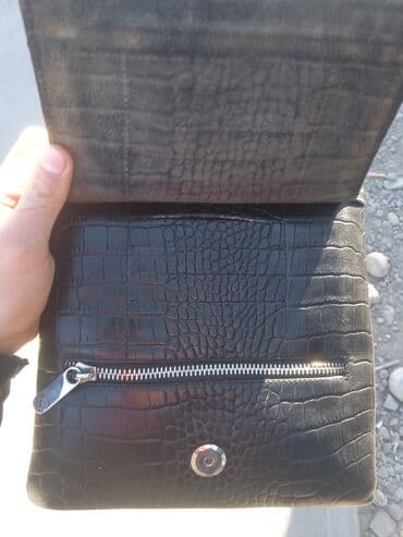 Атайын кийим: Мужская/унисекс сумка-планшет из черной экокожи под крокодила — 1