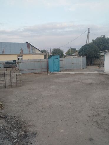 Дом, 100 м², 3 комнаты, Старый ремонт — 1