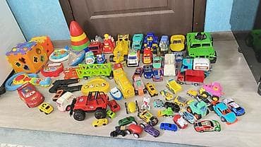 kinder joy stranger things купить: Большой набор детских игрушек и машинок - Коллекция из десятков — 1