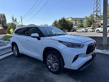 Транспорт: Toyota Highlander: 2022 г., 3.5 л, Автомат, Бензин, Кроссовер — 2
