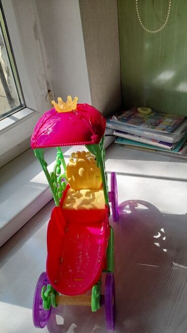 игрушечные кареты для кукол: Продаю карету для куклы барби, музыкальная с музыкой и подсветкой 👑 — 4