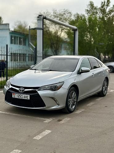 Toyota Camry: 2017 г., 2.5 л, Автомат, Бензин, Седан — 2