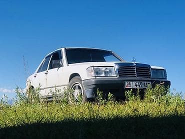 Продажа авто: Mercedes-Benz 190: 1987 г., Механика, Бензин, Седан — 3
