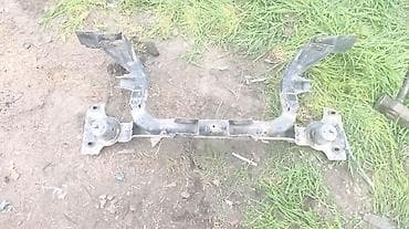 крепление капота: Передний подрамник Ford — 1