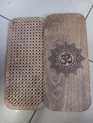 Доску садху с гвоздями называют по-разному: огонь-доска, йога-деск