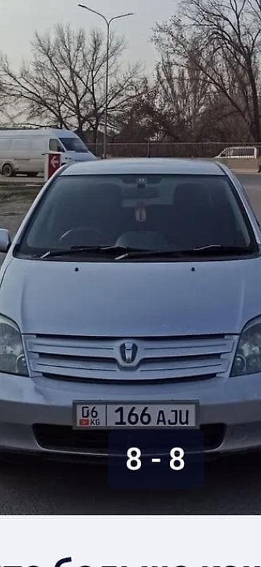 Toyota Ist: 2003 г., 1.5 л, Автомат, Хетчбек — 8