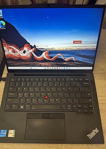 видеокариа: Ультрабук, Б/у, Intel Core i5 — 1